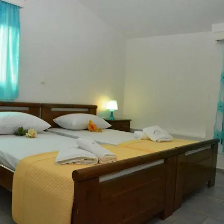 Kamari Beachfront Holiday home Xylokastro